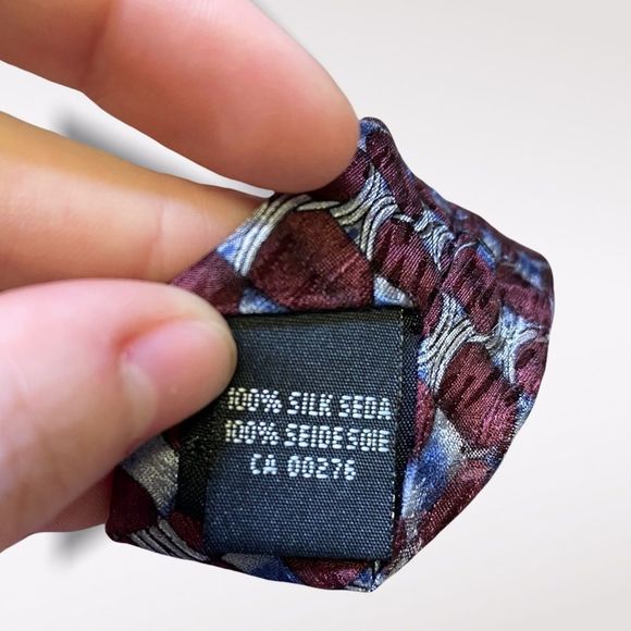 Outline | Maroon Geometric Tie - Picture 4 of 6